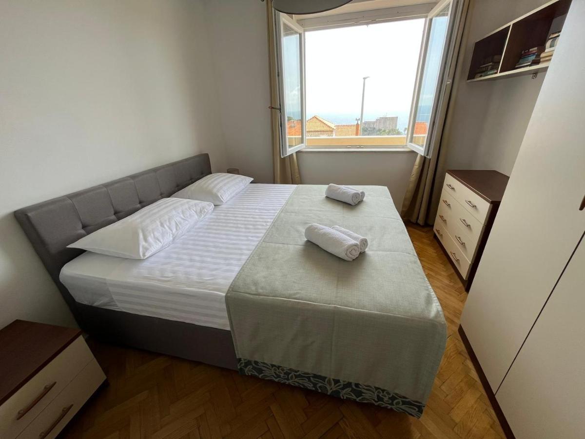 Apartment Gallery - View Of The Old Town & Free Parking Dubrovnik Exterior photo